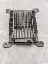 Load image into Gallery viewer, AMPLIFIER Saab 9-3 2007 07 - NW139577
