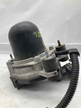Load image into Gallery viewer, Air Injection Pump Smog  CC 2011 - NW8293

