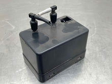 Load image into Gallery viewer, Vacuum Pump  MERCEDES CLK 2009 - NW189256
