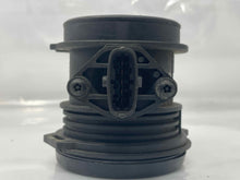 Load image into Gallery viewer, Mass Air Flow Sensor Meter MAF Santa Fe XG350 Amanti Sedona Sorento 02-06 - NW5198
