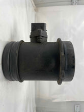 Load image into Gallery viewer, Mass Air Flow Sensor Meter MAF 545i 645ci 745i 745li X5 04-06 - NW4927

