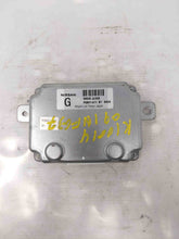Load image into Gallery viewer, SEAT BELT CONTROL MODULE COMPUTER Infiniti G37 08 09 - NW31311
