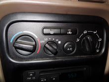 Load image into Gallery viewer, Temperature Controls Chevrolet Prizm 2001 - NW100008
