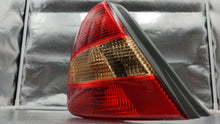 Load image into Gallery viewer, TAIL LIGHT LAMP ASSEMBLY Prius 2001 01 2002 02 2003 03 Left - NW557616
