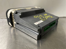 Load image into Gallery viewer, TEMPERATURE CONTROLS C70 S70 V70 XC70 98 99 00 01 02 03 04 - NW484206
