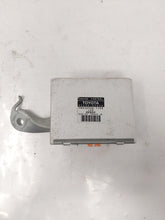 Load image into Gallery viewer, Computer Chevrolet Prizm 2001 - NW30895
