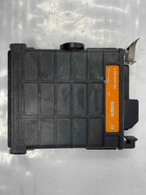 Load image into Gallery viewer, ECU ECM COMPUTER MERCEDES 190 1984 201 TYPE - NW61641
