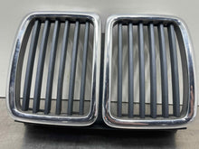 Load image into Gallery viewer, GRILL BMW 318i 325e 325i M3 84 85 86 87 88 89 - 93 - NW98068
