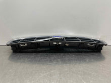 Load image into Gallery viewer, GRILL Volvo V70 S70 98 99 00 01 02 03 04 - NW98786
