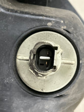 Load image into Gallery viewer, HEADLIGHT LAMP ASSEMBLY Acura MDX 2001 01 2002 02 2003 03 Right - NW102257
