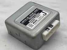 Load image into Gallery viewer, HEADLAMP CONTROL MODULE COMPUTER ES300 ES330 02 03 04 05 06 - NW33487
