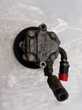 Load image into Gallery viewer, POWER STEERING PUMP AUDI A4 PASSAT 97 98 99 00 01 - 05 - NW164204

