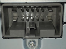 Load image into Gallery viewer, RADIO C30 C70 S40 V40 V50 V70 XC70 07 08 09 10 AM FM CD - NW140273
