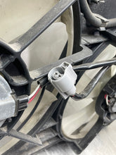 Load image into Gallery viewer, RADIATOR FAN ASSEMBLY Lexus RX350 2007 07 2008 08 2009 09 - NW64208
