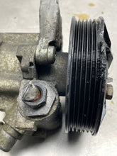 Load image into Gallery viewer, POWER STEERING PUMP BMW 525i 528i 530i 2006 06 2007 07 08 09 10 - NW163123
