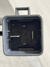 Load image into Gallery viewer, AIR INJECTION PUMP SMOG DTS Trailblazer Envoy Lucerne 2006 06 07 08 - 11 - NW7971
