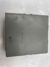Load image into Gallery viewer, TRANSFER CASE CONTROL MODULE COMPUTER 4 Runner 2003-2009 - NW38497
