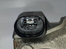 Load image into Gallery viewer, THROTTLE BODY AUDI A4 A6 PASSAT 2000 00 01 02 03 - 05 - NW177695
