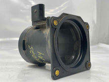 Load image into Gallery viewer, Mass Air Flow Sensor Meter MAF A4 A6 Passat 98 99 00 01 02 - NW4698
