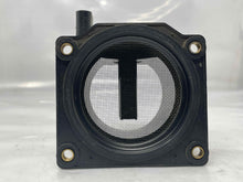 Load image into Gallery viewer, Mass Air Flow Sensor Meter MAF A4 A6 Passat 98 99 00 01 02 - NW4698
