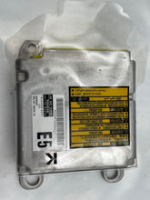 Load image into Gallery viewer, AIR BAG CONTROL MODULE COMPUTER Camry 2004 04 2005 05 2006 06 - NW38121
