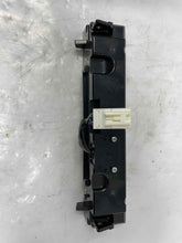 Load image into Gallery viewer, RADIO DISPLAY Mazda 3 2006 06 2007 07 - NW138346
