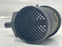 Load image into Gallery viewer, Mass Air Flow Sensor Meter MAF Porsche Cayenne 03 04 05 06 - NW5425

