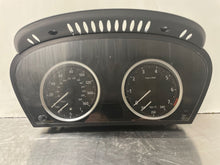Load image into Gallery viewer, SPEEDOMETER CLUSTER 645i 2004 04 2005 05 - NW159867
