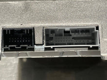 Load image into Gallery viewer, RADIO AMPLIFIER Edge Escape Expedition Explorer Explorer 08-17 - NW135255
