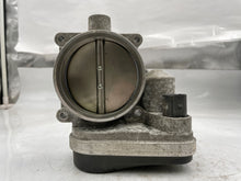 Load image into Gallery viewer, THROTTLE BODY BMW 745I 545I X5 2002 02 03 04 05 06 - NW177867
