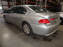 Load image into Gallery viewer, CARRIER ASSEMBLY BMW 745i 2003 03 - NW46304
