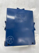 Load image into Gallery viewer, MULTIPLEX NETWORK COMPUTER Prius 04 05 06 - NW38237
