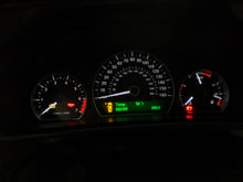 Load image into Gallery viewer, Speedometer Cluster  SAAB 9-5 2008 - NW161703
