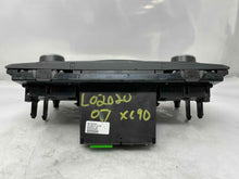 Load image into Gallery viewer, Radio  VOLVO XC90 2007 - NW140671
