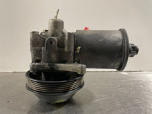 Load image into Gallery viewer, POWER STEERING PUMP MERCEDES 300E C-CLASS 93 94 95 - NW163689
