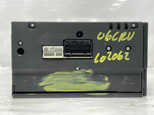 Load image into Gallery viewer, RADIO Honda CR-V 2005 05 2006 06 - NW137688
