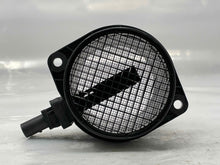 Load image into Gallery viewer, Mass Air Flow Sensor Meter MAF A3 Q5 RS3 Golf Golf GTI Jetta 09-14 - NW5658
