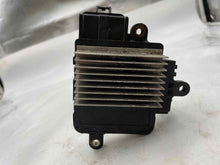 Load image into Gallery viewer, COOLING FAN CONTROL MODULE COMPUTER ES350 GS350 GS430 Avalon 05-16 - NW33505
