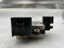 Load image into Gallery viewer, COOLING FAN CONTROL MODULE COMPUTER ES350 GS350 GS430 Avalon 05-16 - NW33505
