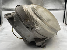 Load image into Gallery viewer, HEADLIGHT LAMP ASSEMBLY S430 S500 S55 S600 SL500 SL600 00-02 Right - NW103338
