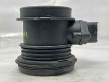 Load image into Gallery viewer, Mass Air Flow Sensor Meter MAF Santa Fe XG350 Amanti Sedona Sorento 02-06 - NW5200
