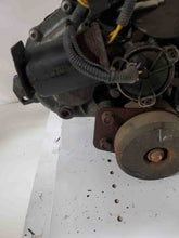 Load image into Gallery viewer, TRANSFER CASE Kia Sorento 2005 05 2006 06 2007 07 2008 08 2009 09 Auto - NW176936
