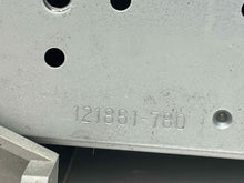 Load image into Gallery viewer, RADIO Toyota Avalon 2005 05 2006 06 2007 07 - NW139833
