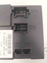 Load image into Gallery viewer, BODY CONTROL MODULE BCM COMPUTER CLS550 CLS63 E280 E300 E320 07-11 - NW34845
