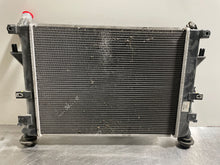 Load image into Gallery viewer, Radiator Pontiac Solstice 2008 - NW131821
