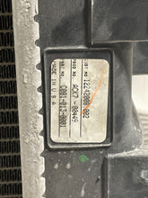 Load image into Gallery viewer, Radiator Pontiac Solstice 2008 - NW131821
