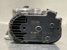 Load image into Gallery viewer, THROTTLE BODY Optima Sonata 2006 06 2007 07 - NW178041
