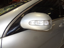 Load image into Gallery viewer, SIDE VIEW DOOR MIRROR R320 R350 R500 R63 06 07 08 09 10 Left - NW53404
