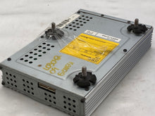 Load image into Gallery viewer, Radio Hyundai Genesis 2009 - NW137408
