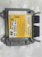 Load image into Gallery viewer, AIR BAG CONTROL MODULE COMPUTER Hyundai Santa Fe 07 08 09 - NW32267
